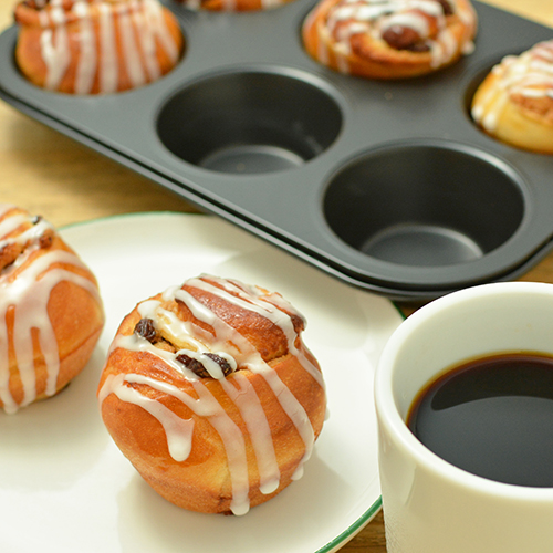 マフィン型で作るシナモンロール