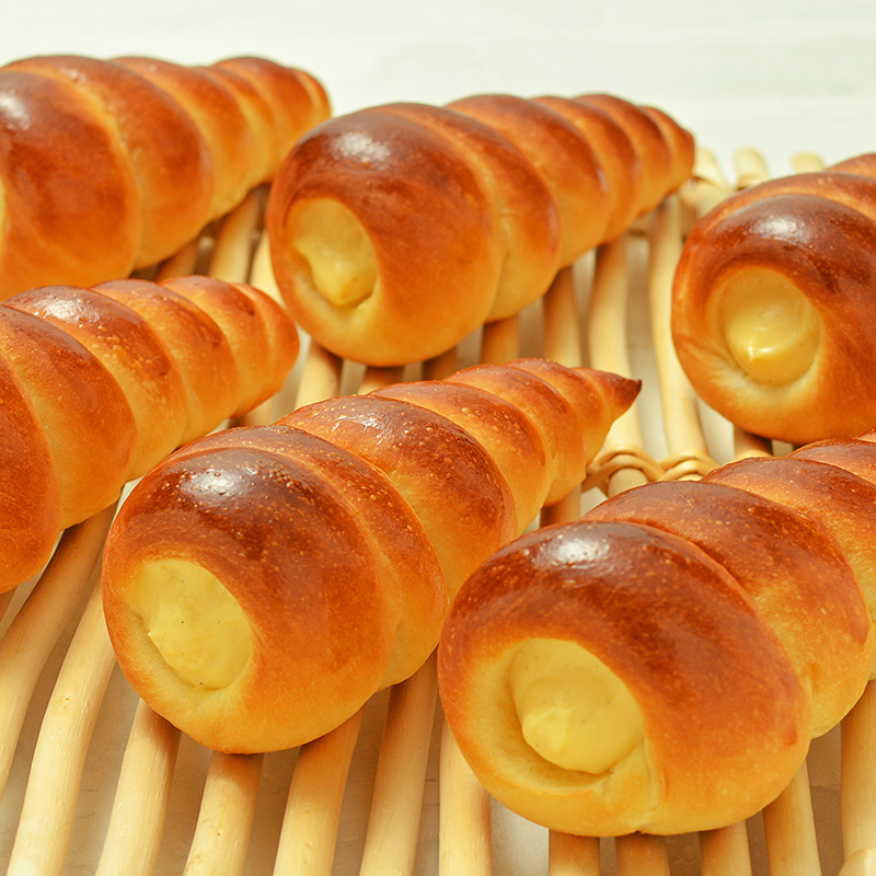 基本のクリームコロネ