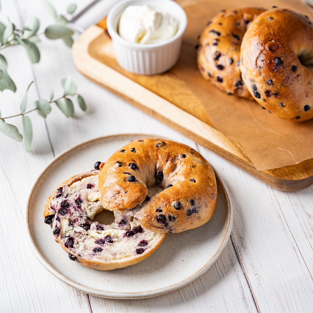 ブルーベリーとクリームチーズのベーグル