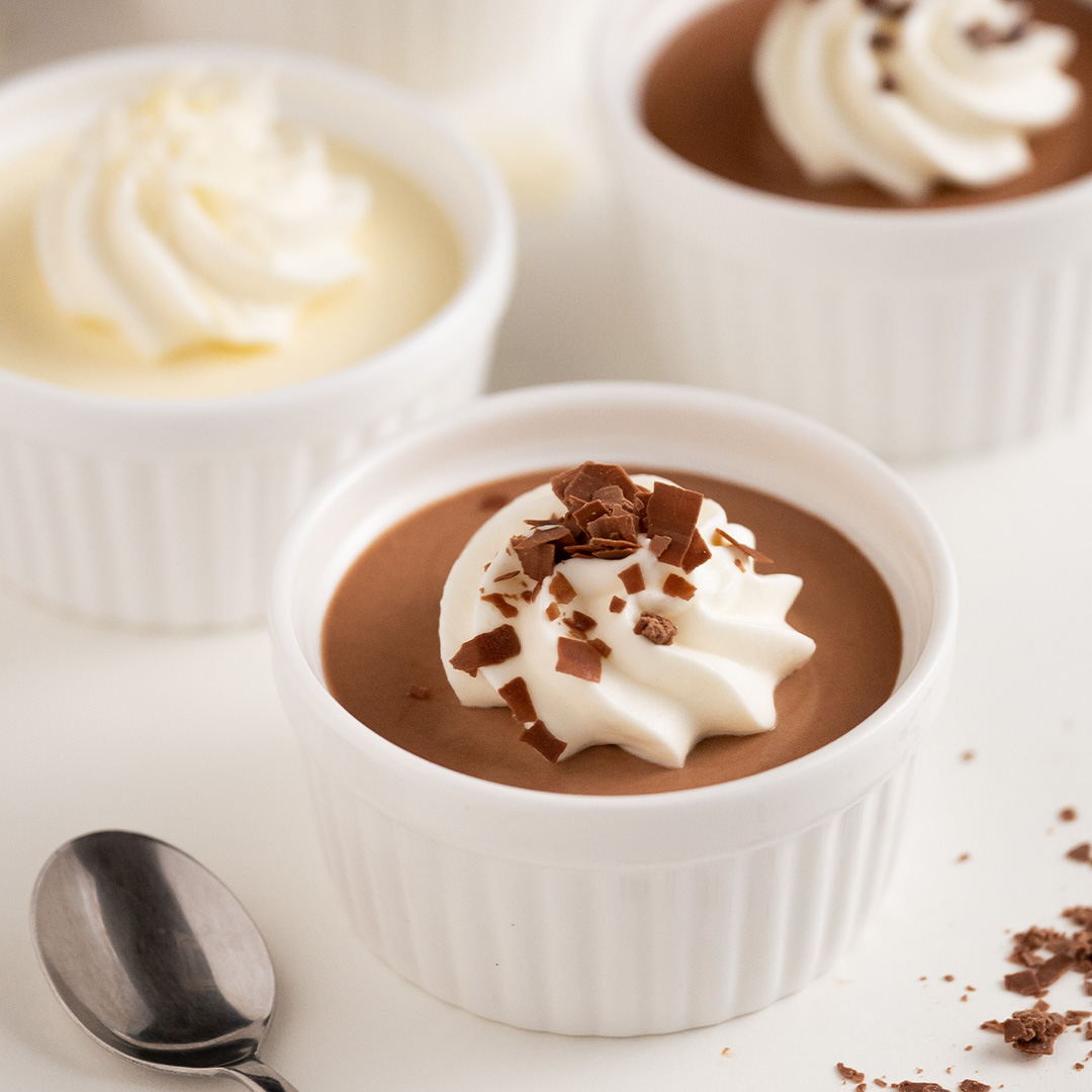 材料2つで簡単!基本のチョコレートムース(スイート、ミルク、ホワイト)