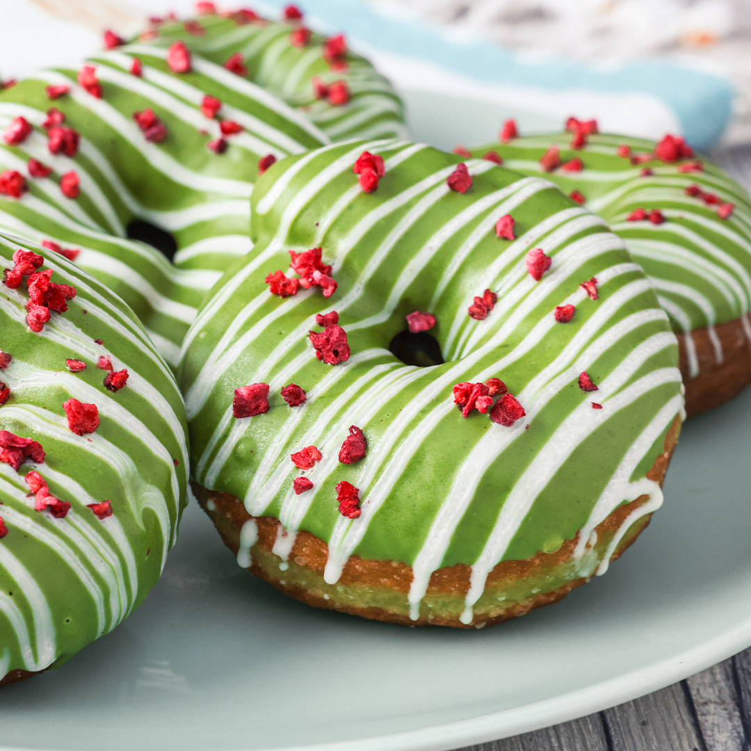 彩り鮮やか ! 抹茶ドーナツ