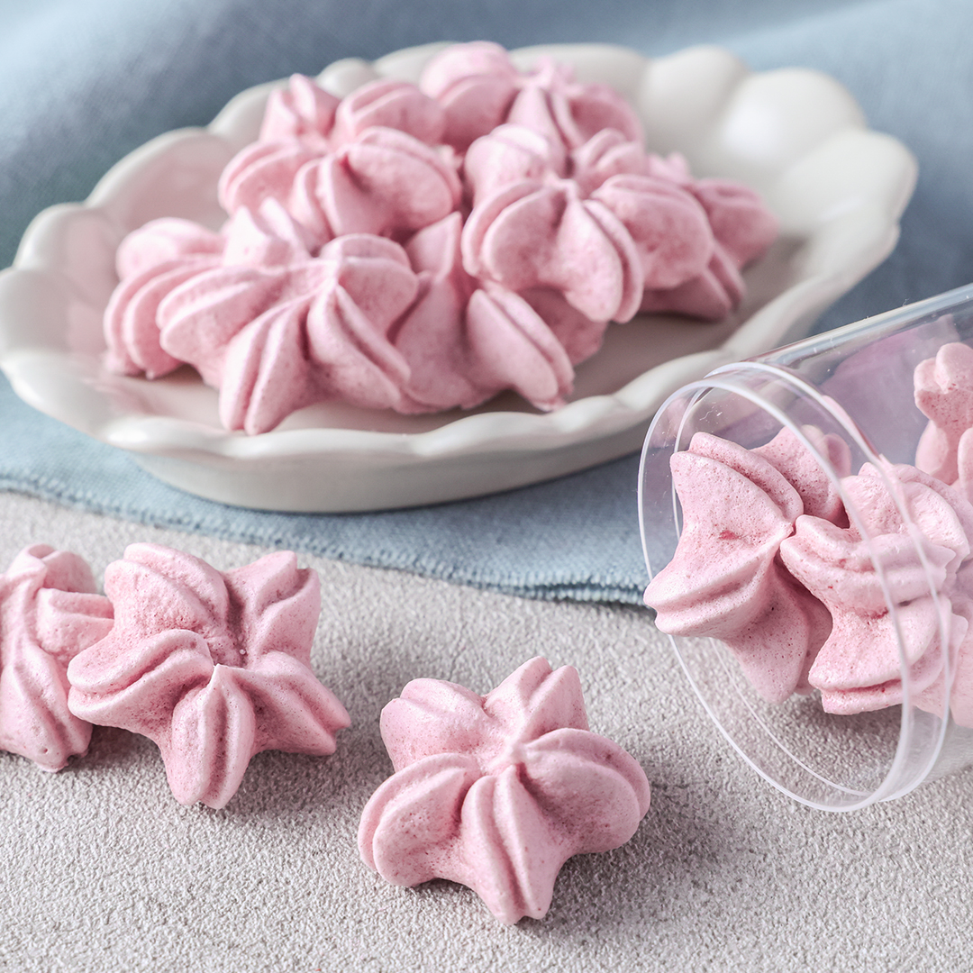 さくら(苺)のメレンゲ