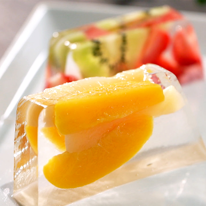 フルーツの寒天ゼリー寄せ