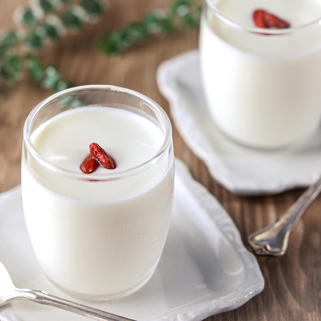 大満足なミルク感!ぷるるん杏仁豆腐