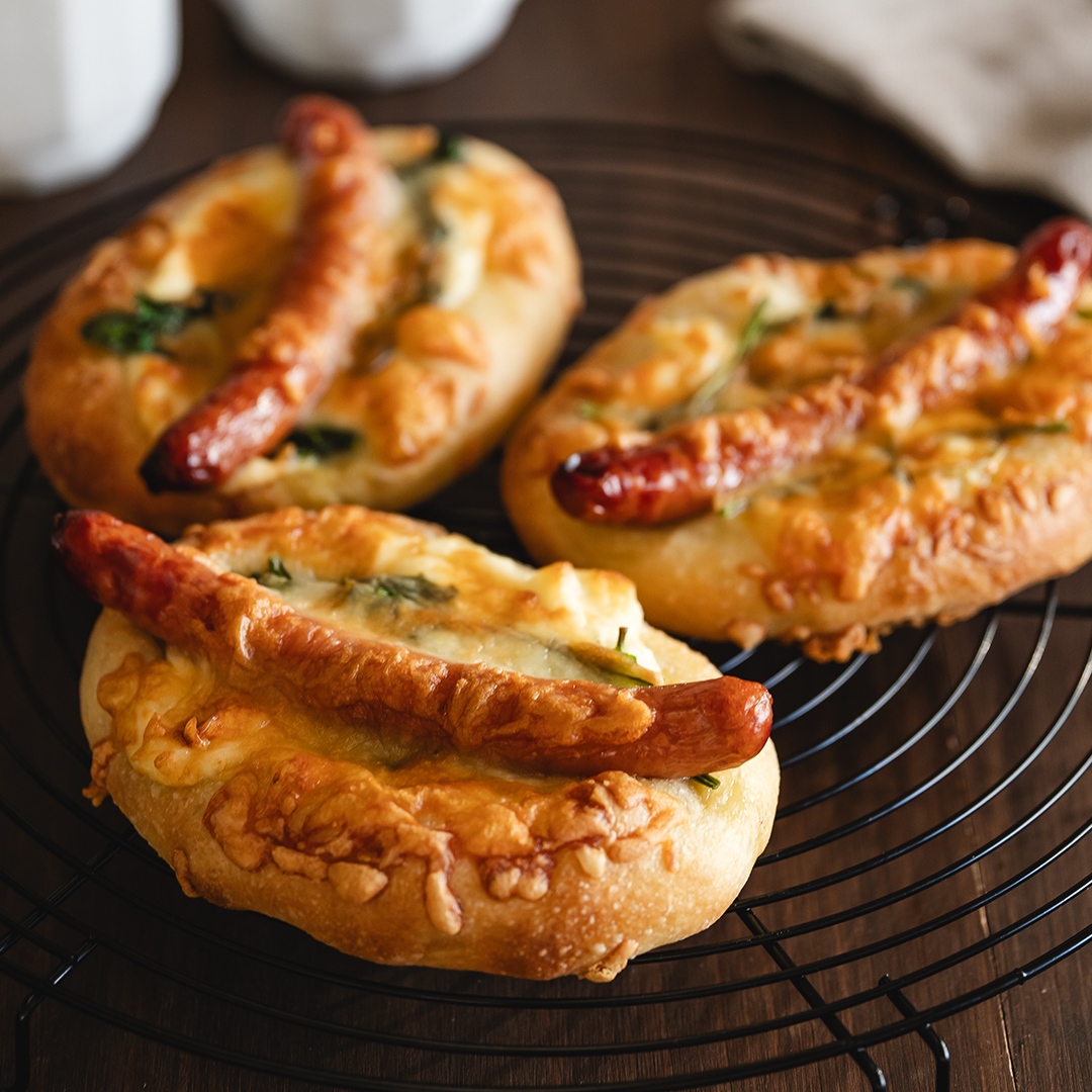 ソーセージとほうれん草のフォカッチャ