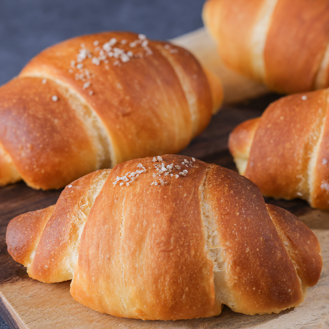 さっくり食感の塩バターロール