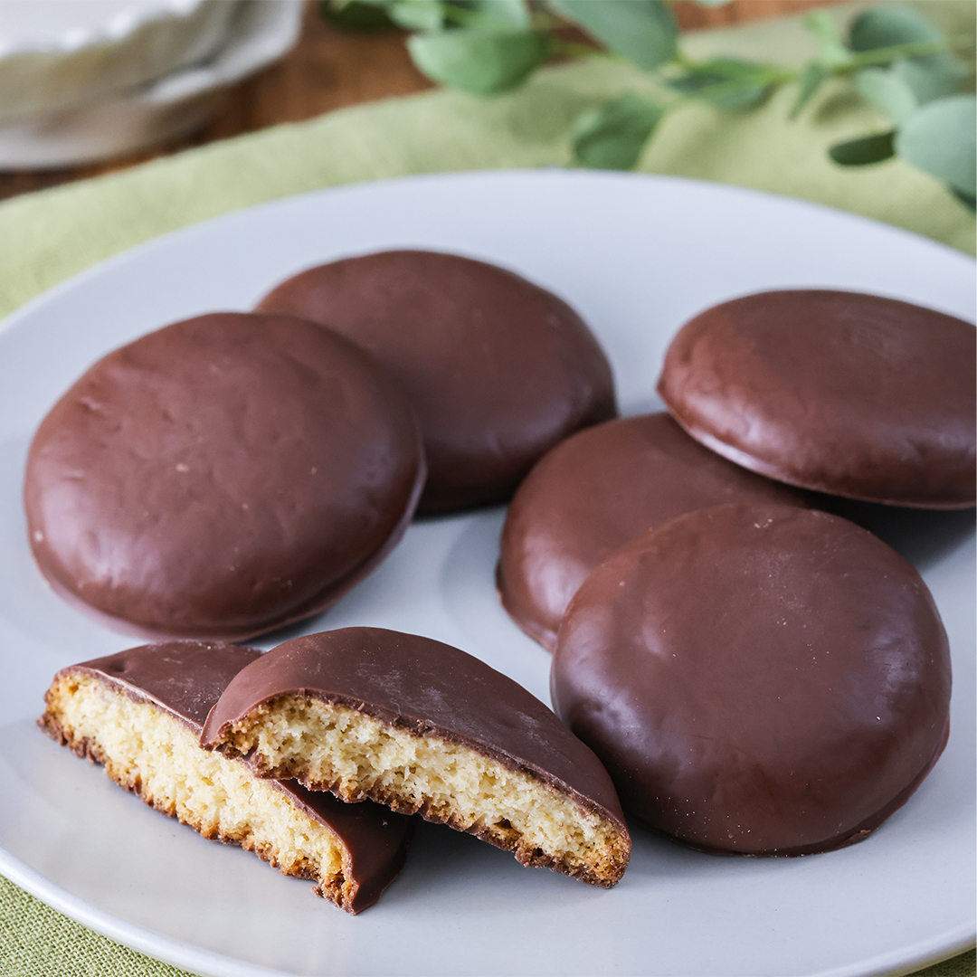 コンパウンドチョコレートでコーティングしたチョコがけクッキー