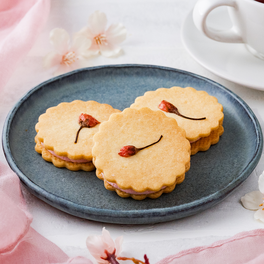 桜のクッキーサンド
