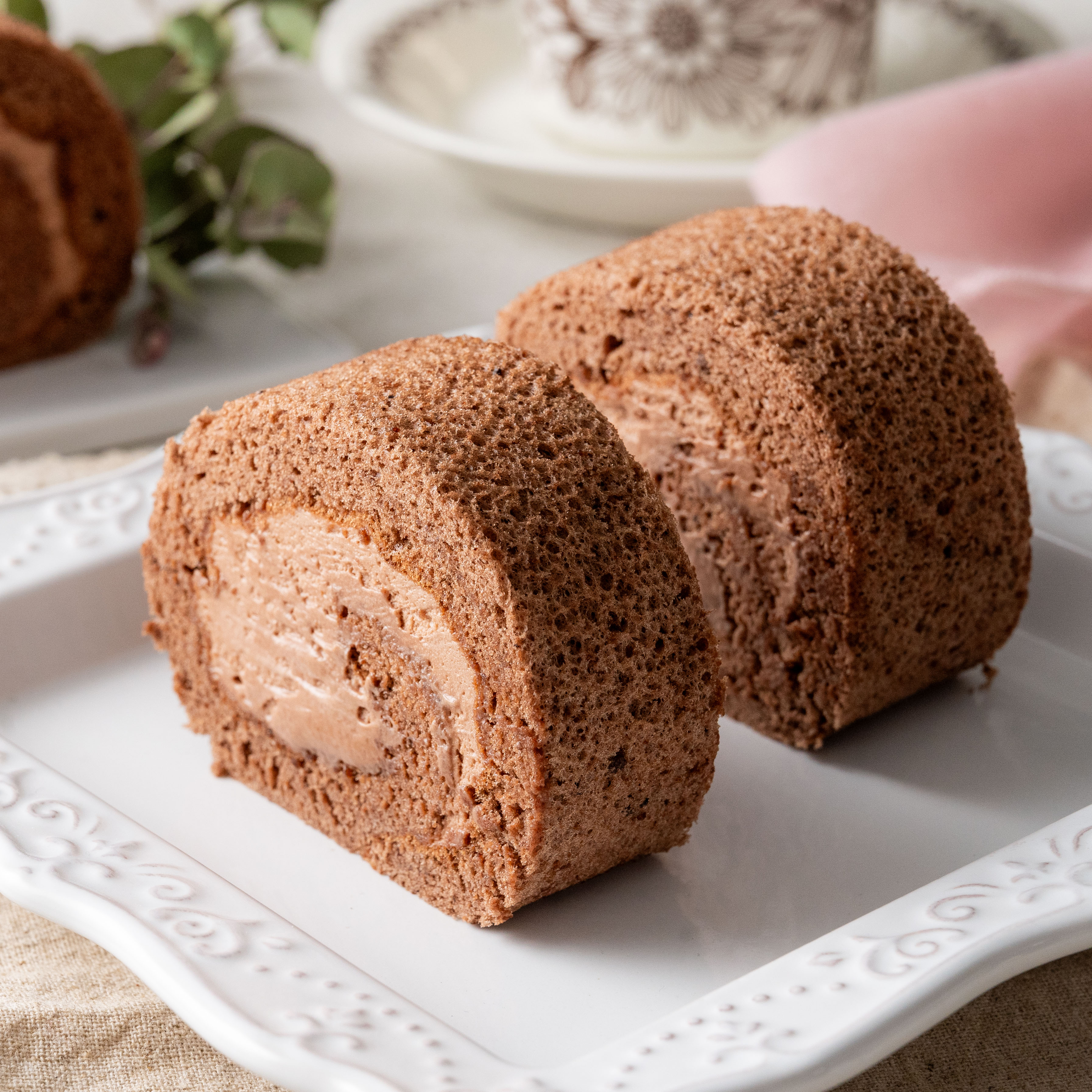 生チョコロールケーキ