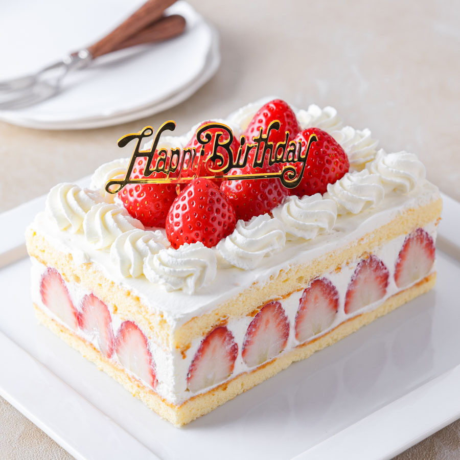 スポンジシートで作る　いちごのデコレーションケーキ