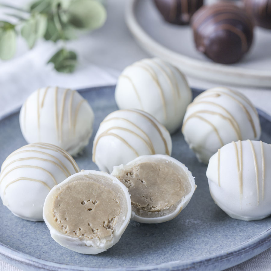 白こしあんとほうじ茶ガナッシュのあんトリュフ