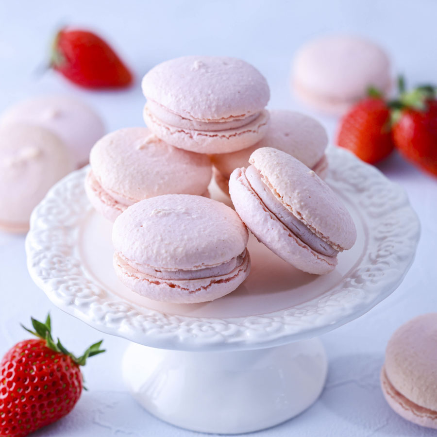 いちごのマカロン