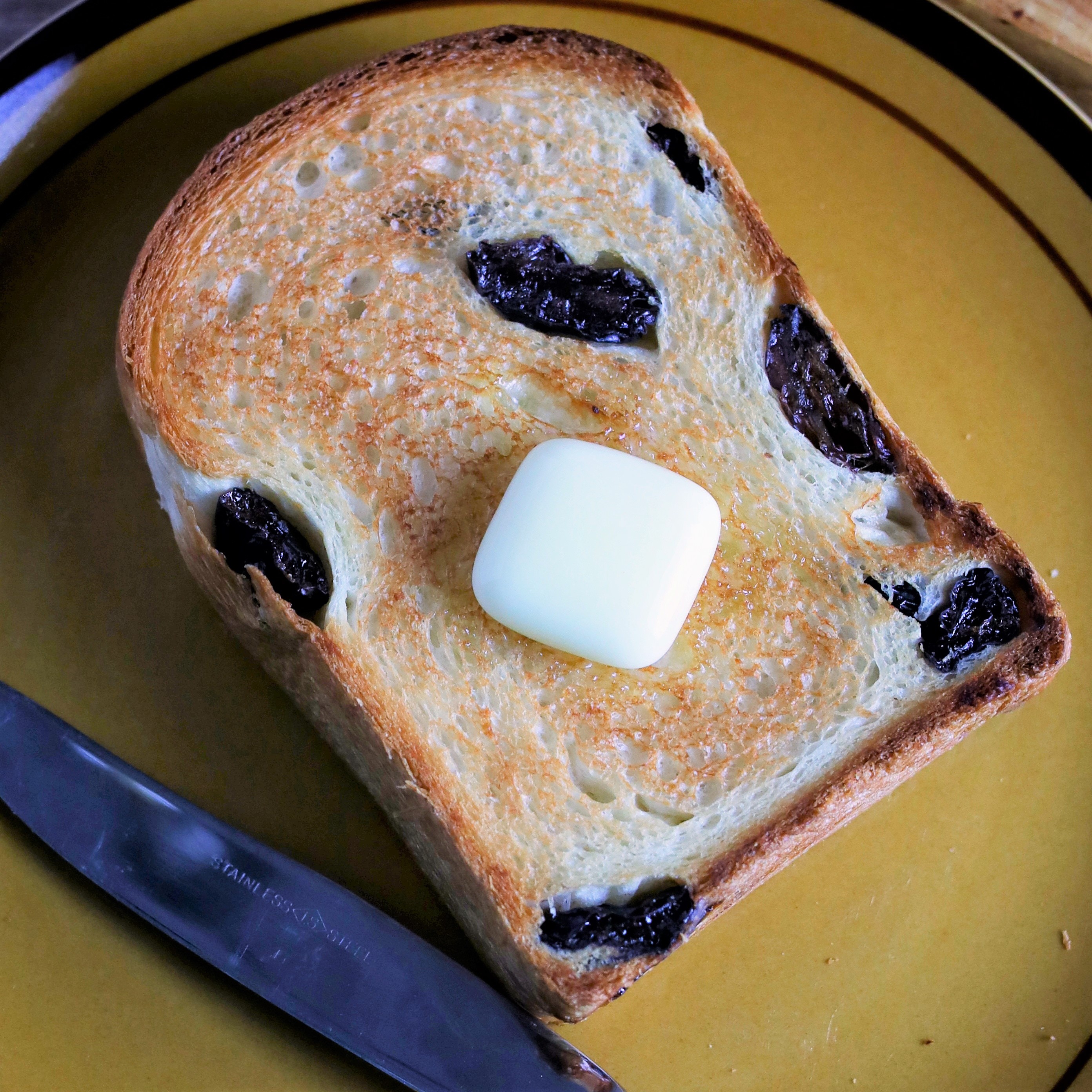 大きめパウンド型で焼く　レーズン食パン