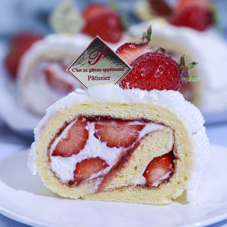 苺のシフォンロール