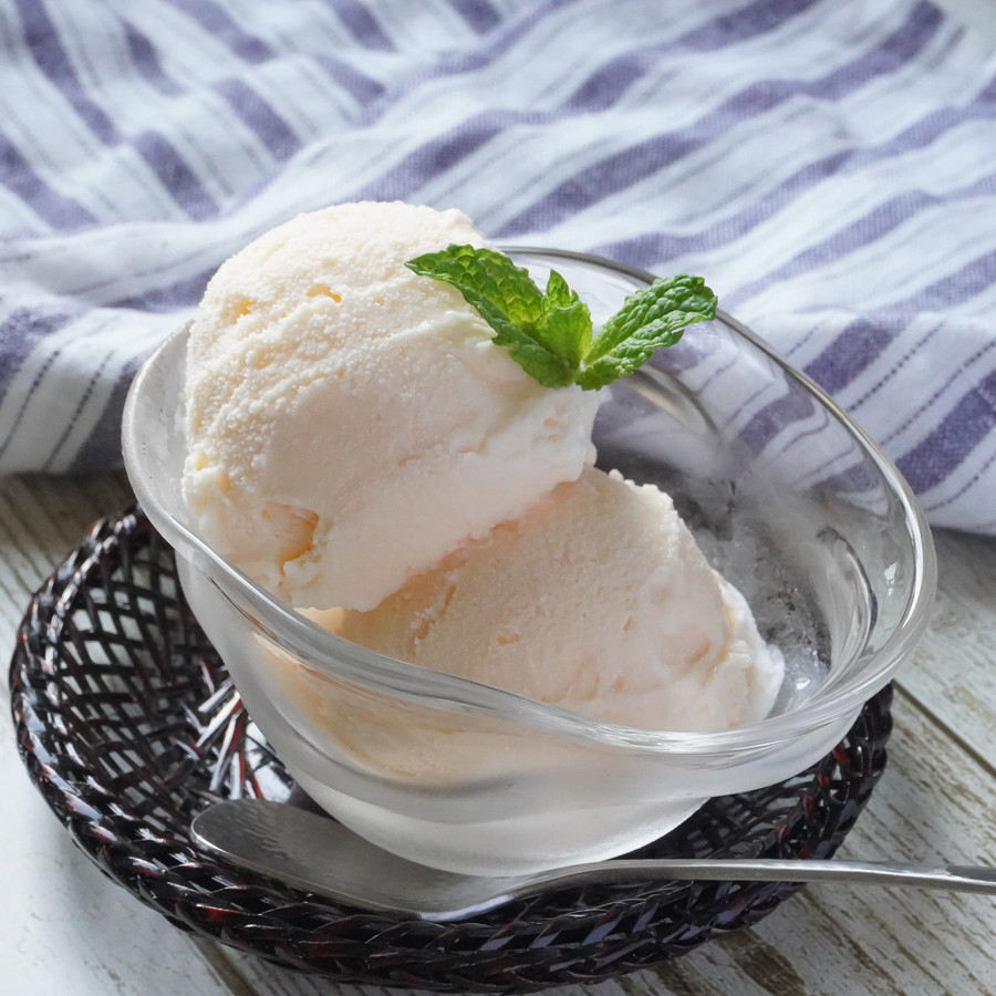 軽やかリッチな　手作りバニラアイスクリーム