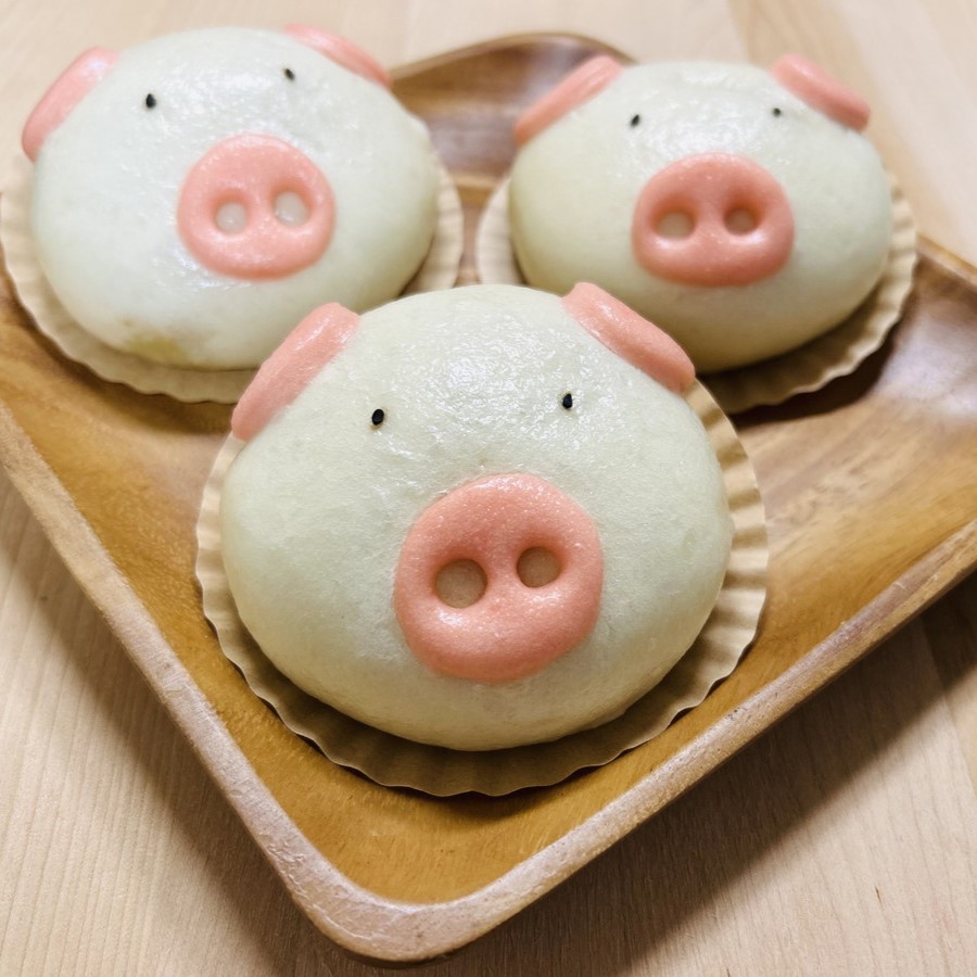 ふんわりモッチリぶたまん