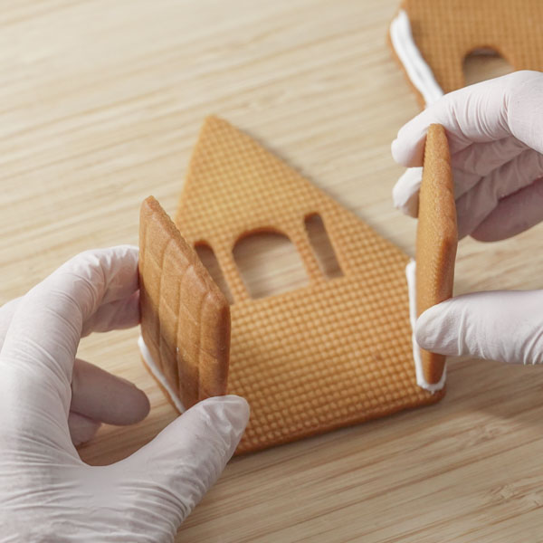 5　ヘクセンハウスの組み立て