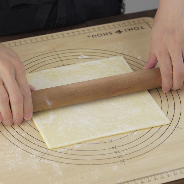 6　　ガレットデロワを作る