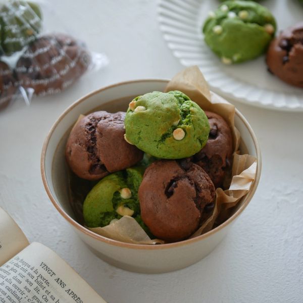 6　抹茶ホワイトチョコチップたまごパン