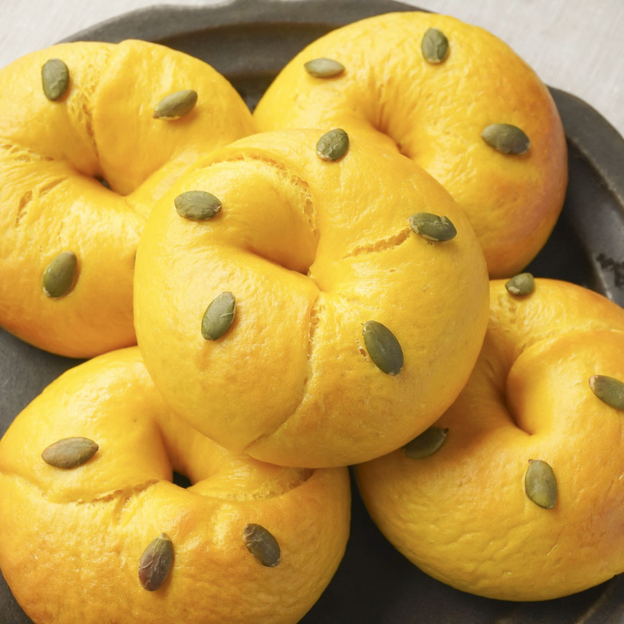 かぼちゃのキャラメルナッツベーグル