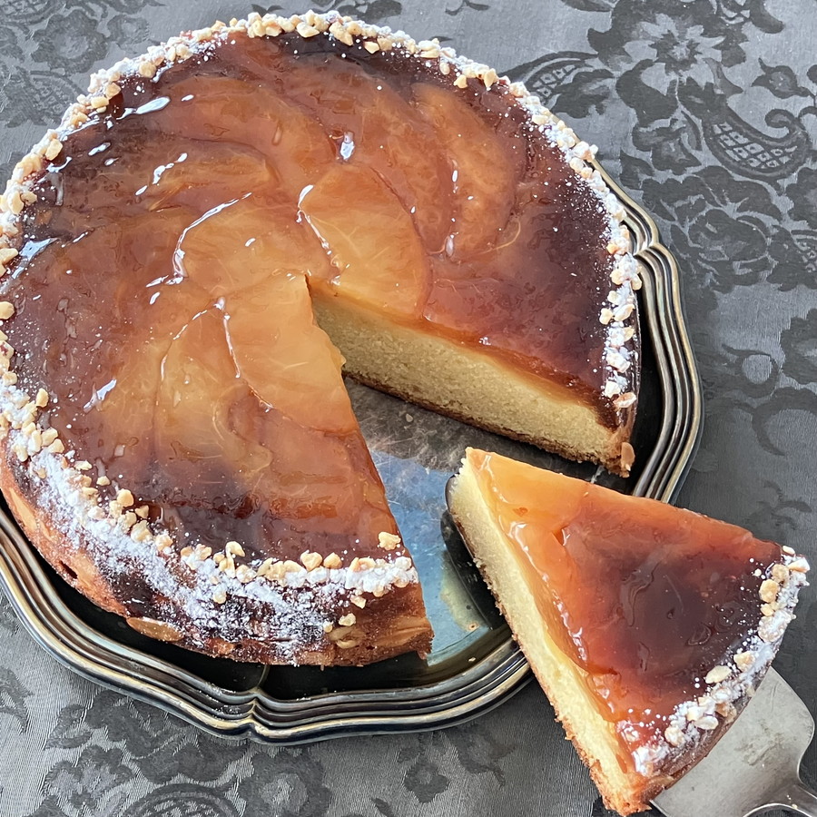 キャラメルりんごのアーモンドケーキ