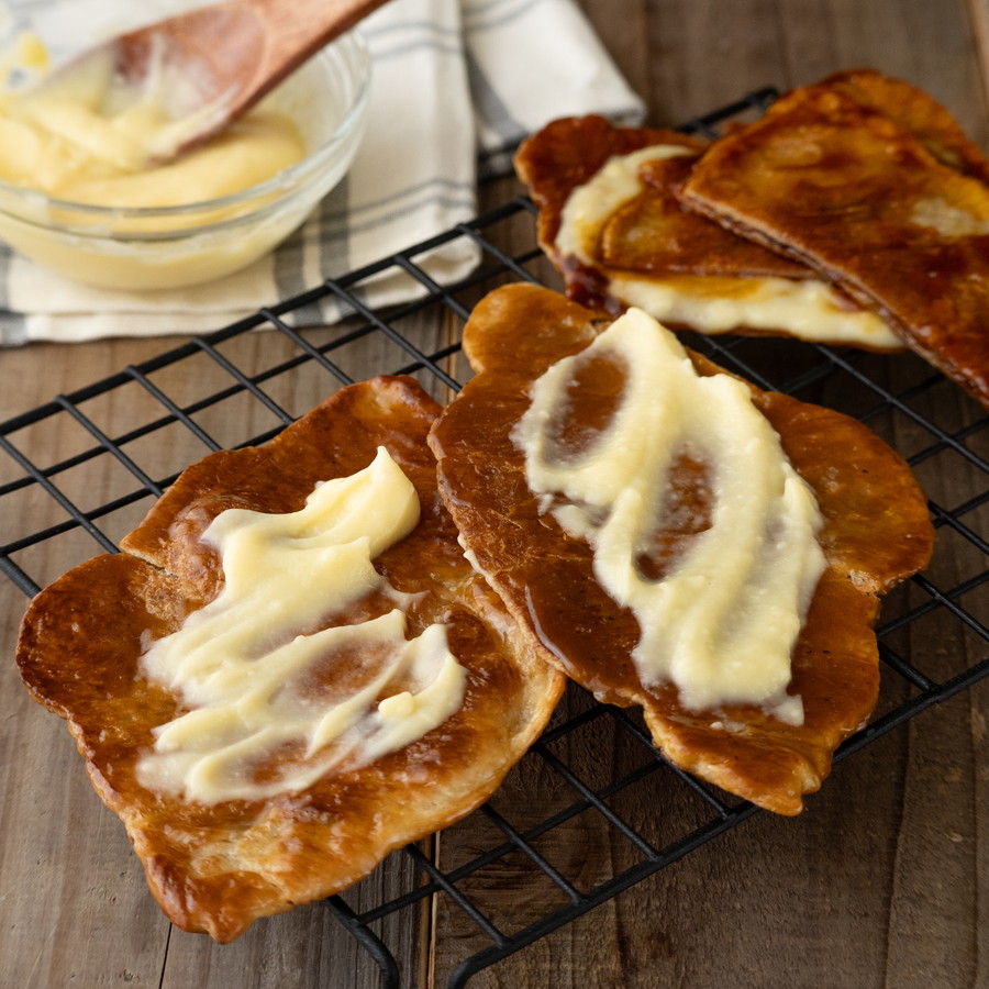 材料4つ!フライパンで作れるカスタードプリン風クルンジ