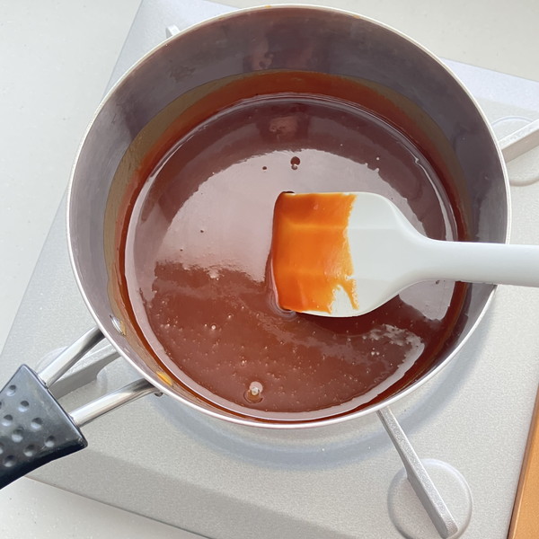 3　キャラメルソースを作る