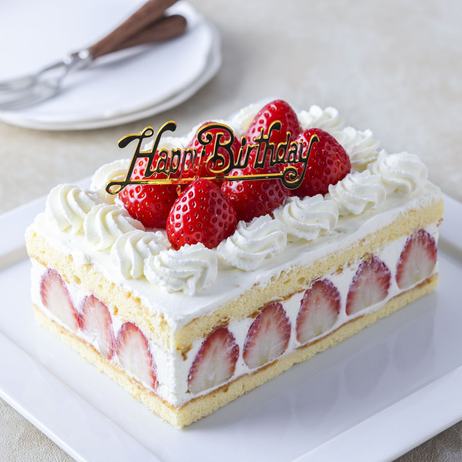 スポンジシートで作る　いちごのデコレーションケーキ