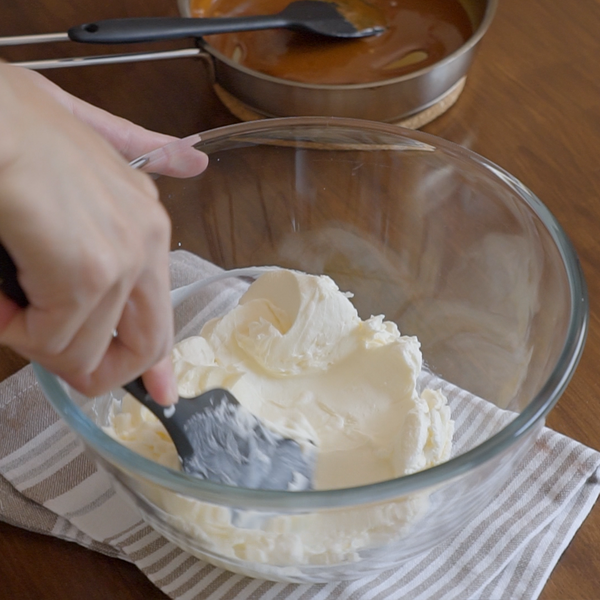 4　チーズケーキ生地