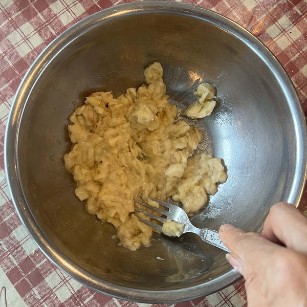 1　バナナケーキ生地