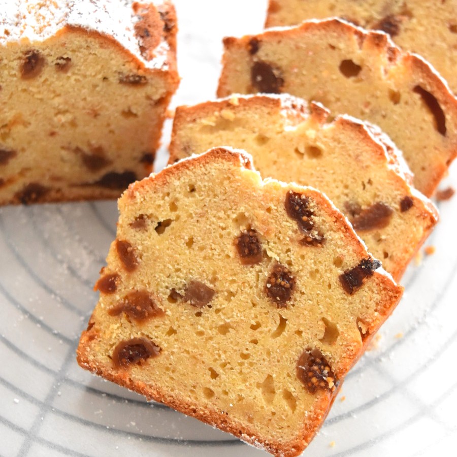 ラム酒香るクリームチーズとドライ無花果のパウンドケーキ