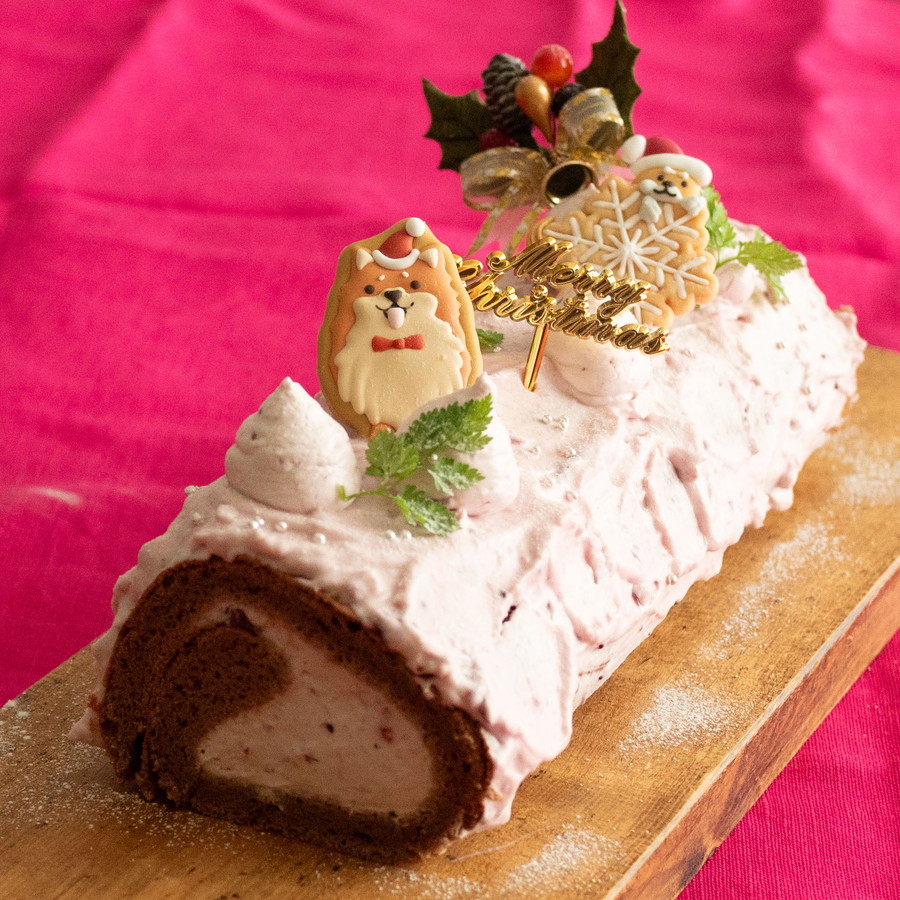 クリスマスに!米粉のクランベリーココアロールケーキ