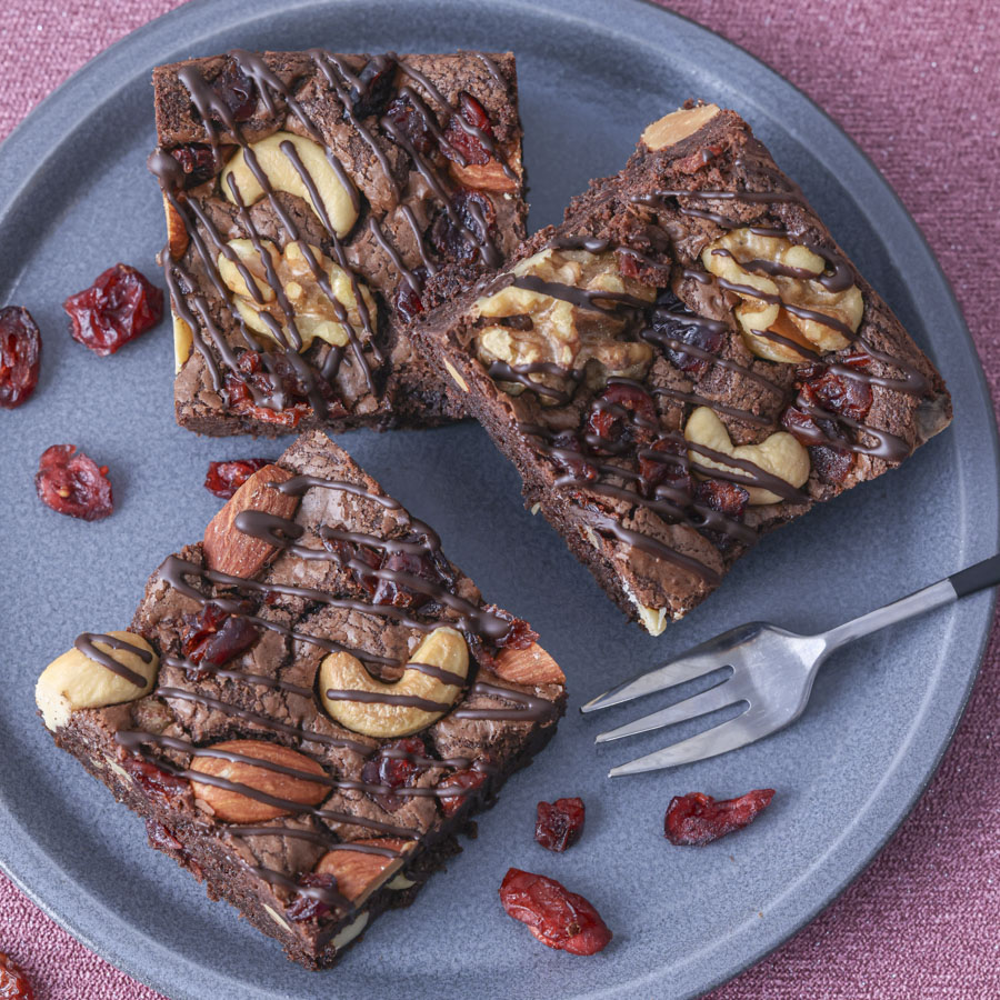 クランベリーとナッツのブラウニー