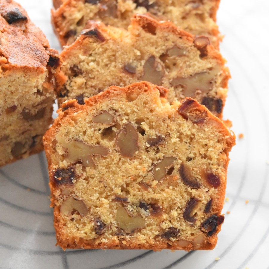 デーツとクルミのオートローフ