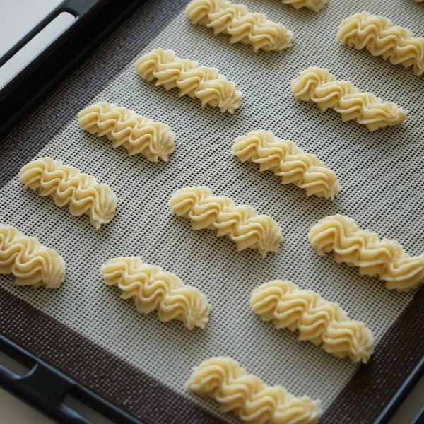 5　絞り出し・焼成