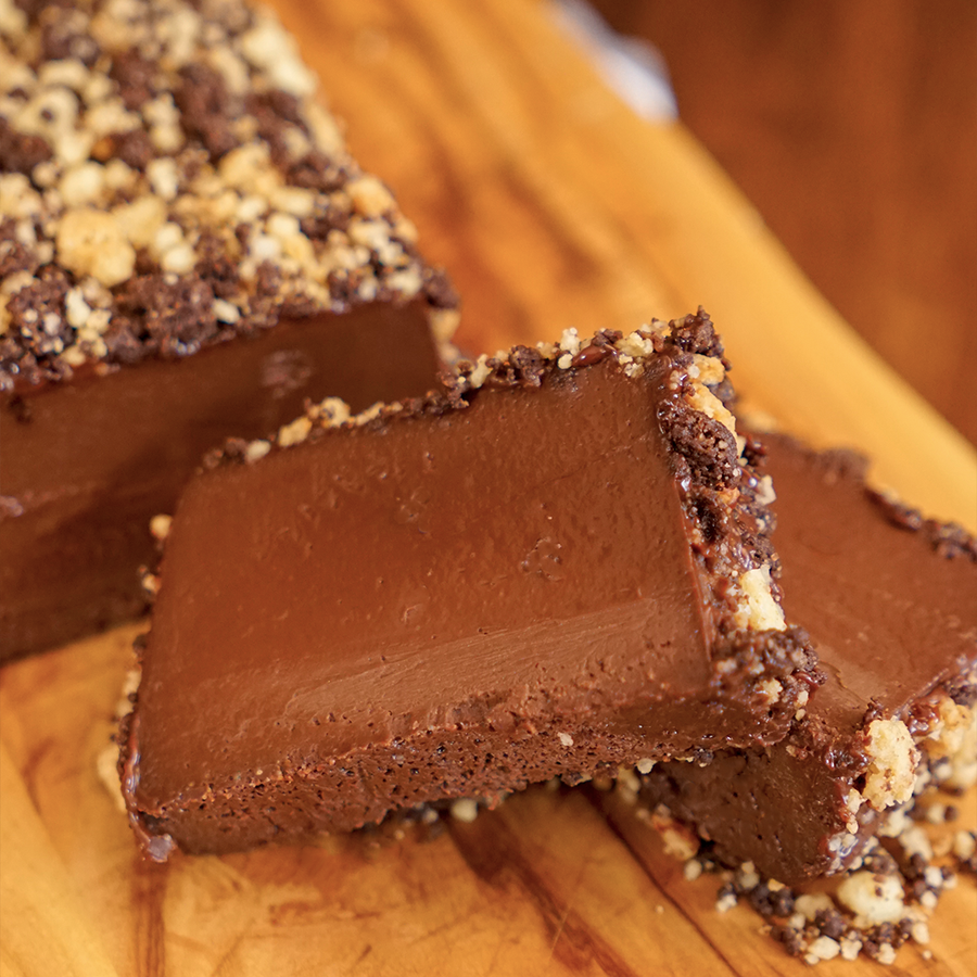 ザクザクをまとわせた濃厚テリーヌショコラ・ミモザ