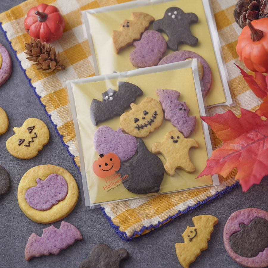 1度に3種類作れる!ハロウィン型抜きクッキー | レシピ | 富澤商店