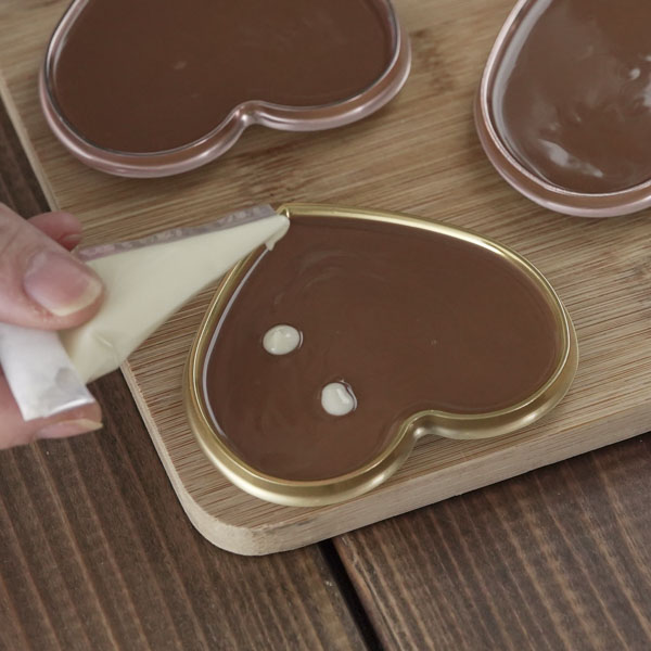 <チョコレートにハートを描く時>①