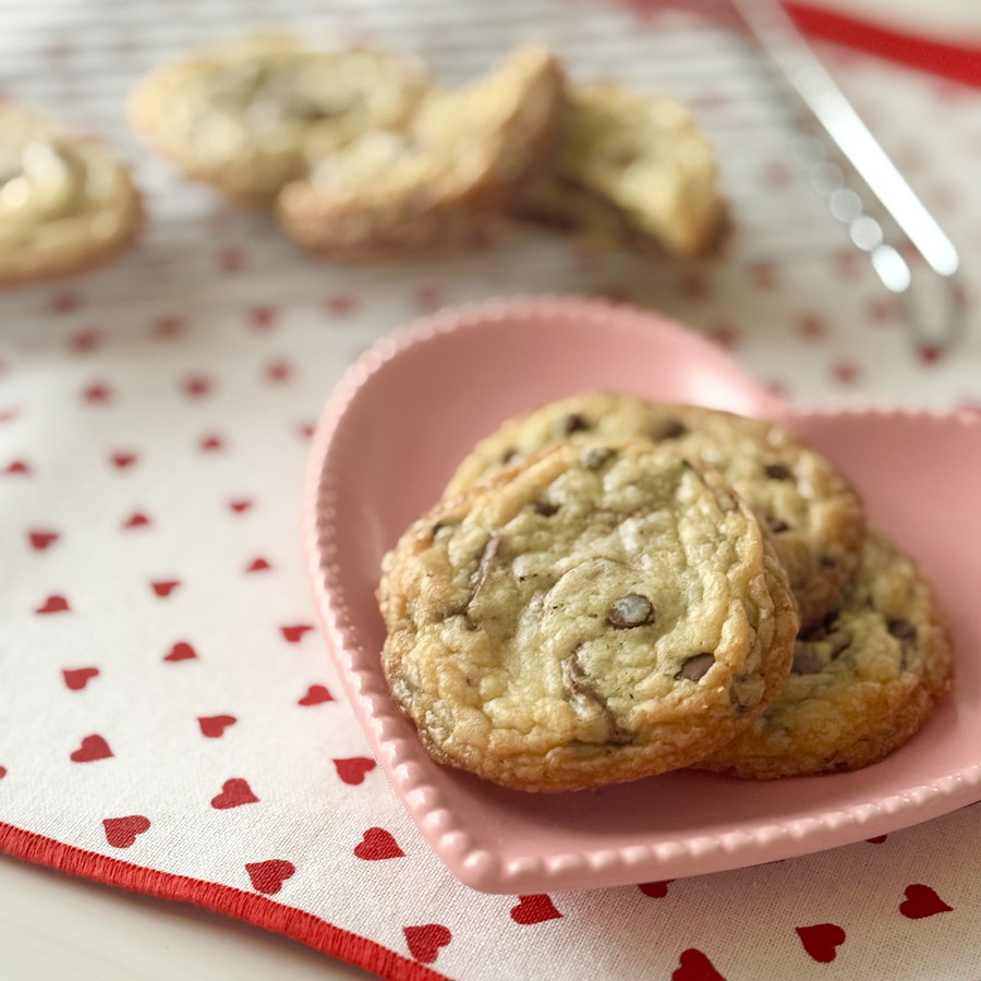 チューイ―食感!たっぷりチョコのチャンククッキー