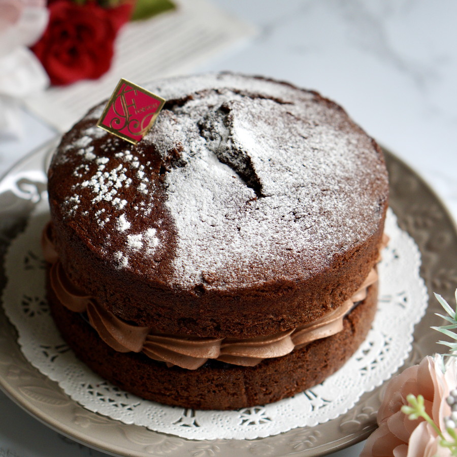 チョコレートのヴィクトリアケーキ
