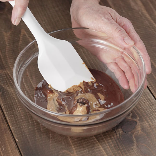 4　　アーモンドのガナッシュ