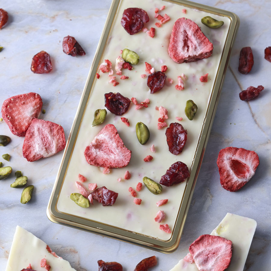 ホワイトチョコレートで作る　ベリーのタブレットマンディアン