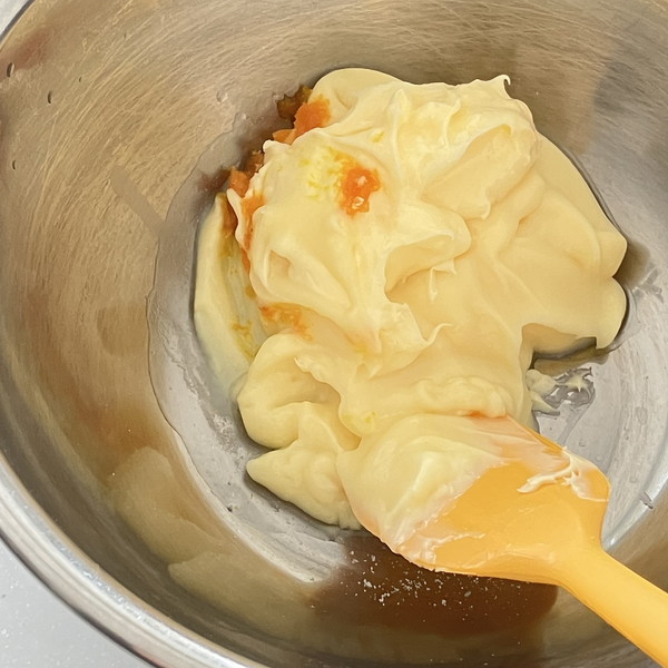 11　バター入りカスタードクリームを作る