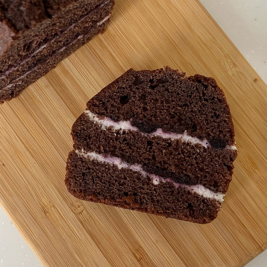 ミックス粉で簡単!ジャムサンドチョコレートケーキ