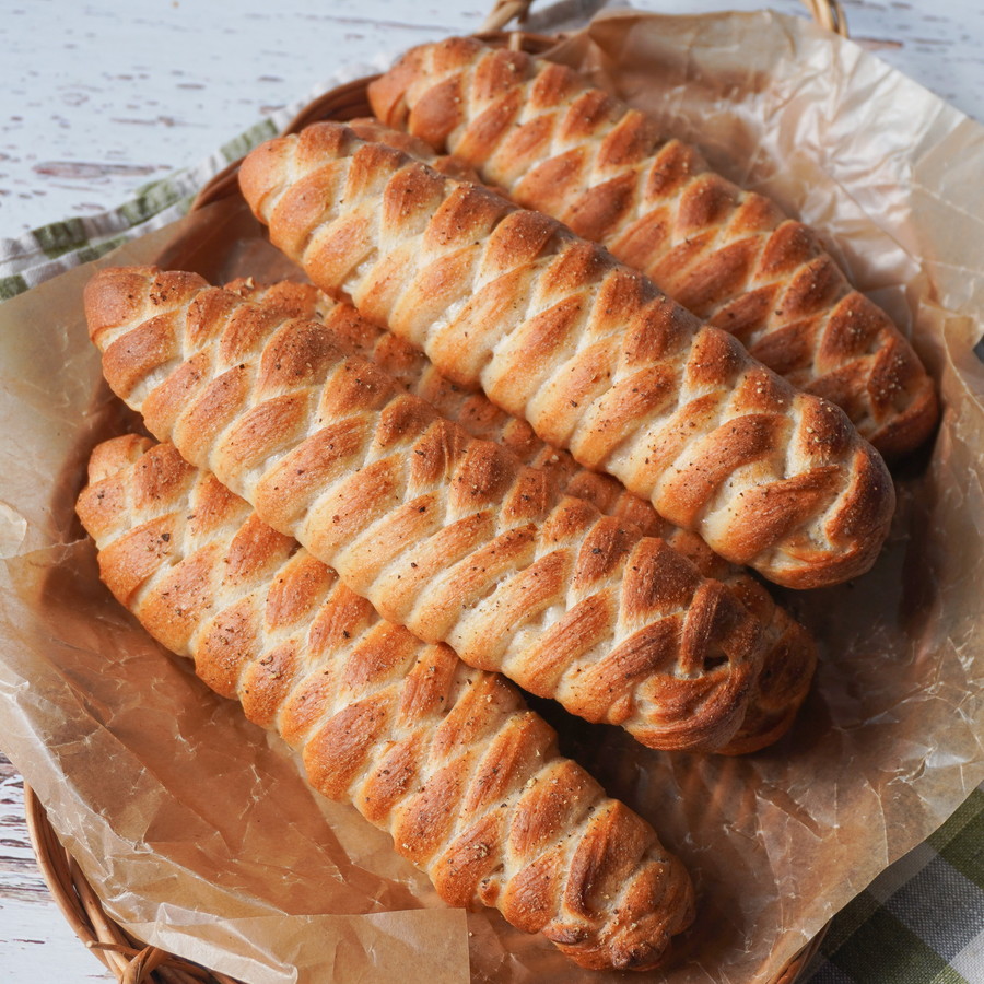 全粒粉でつくる　香ばしフランクベーグル(ソーセージベーグル)