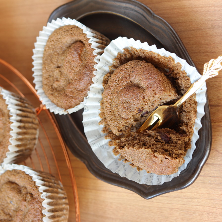 【ステビアヘルスで低糖質】ほうじ茶あんこのおからスフレケーキ