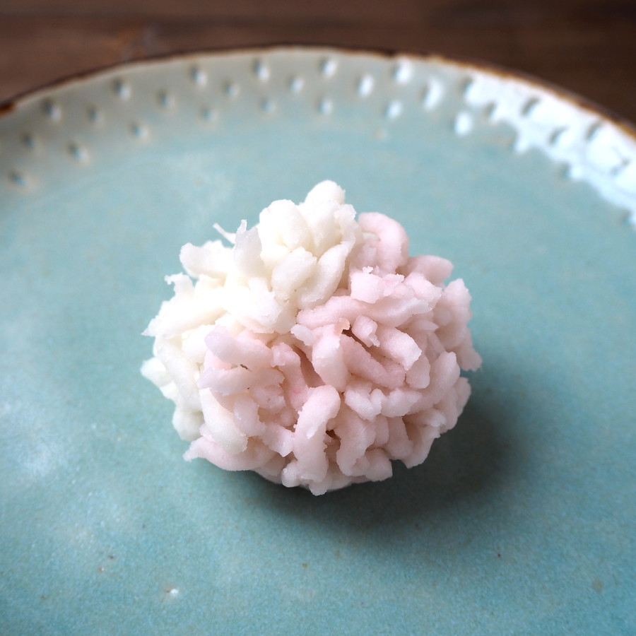 薯蕷(じょうよ)練切「此花(このはな)」