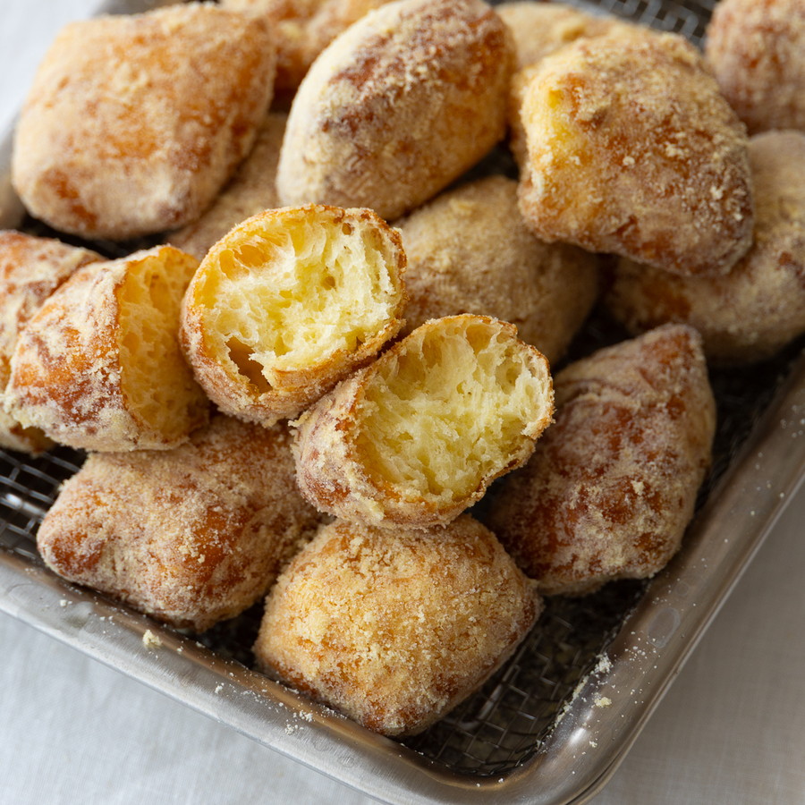 こねずに簡単♩きなこシュガーのひとくちドーナツ