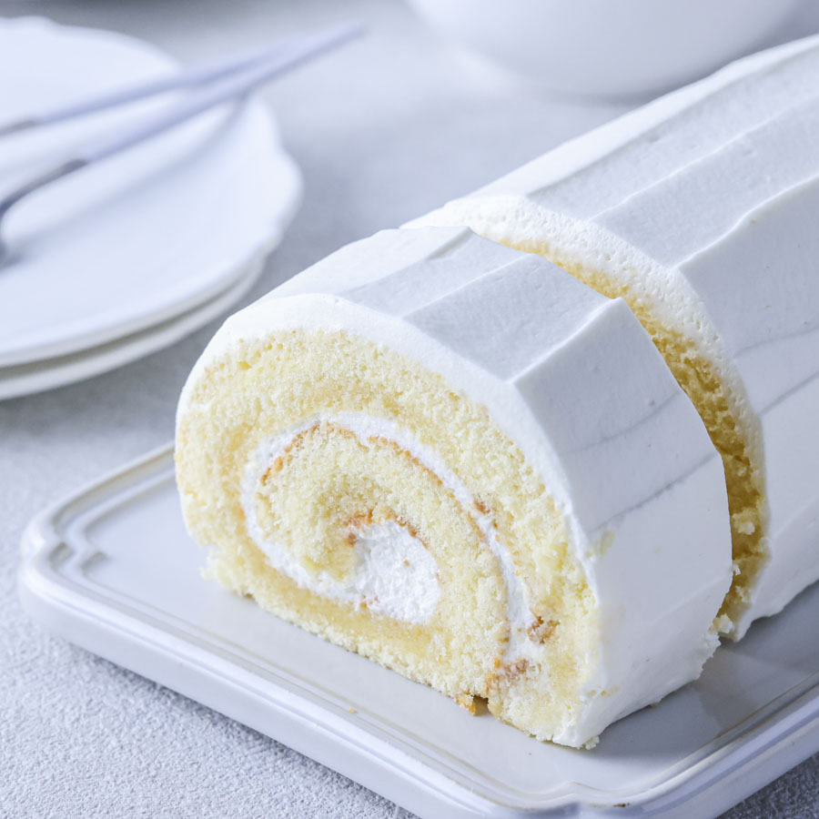 材料3つ!スポンジシートで作る基本のロールケーキ