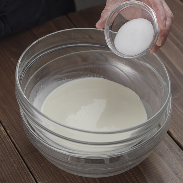 11　　クリーム